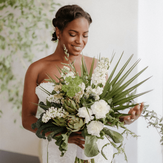 Exotic Wedding bouquet for bride in a beautiful Ligurian Castle.Vegetables in exotic Flowers for wedding bouquet.Wedding arrangement. bouquet.Wedding in Liguria in Genova.Bouquet for bride in Genova.Flower delivery in Genova.Art bouquet.Unique bouquet