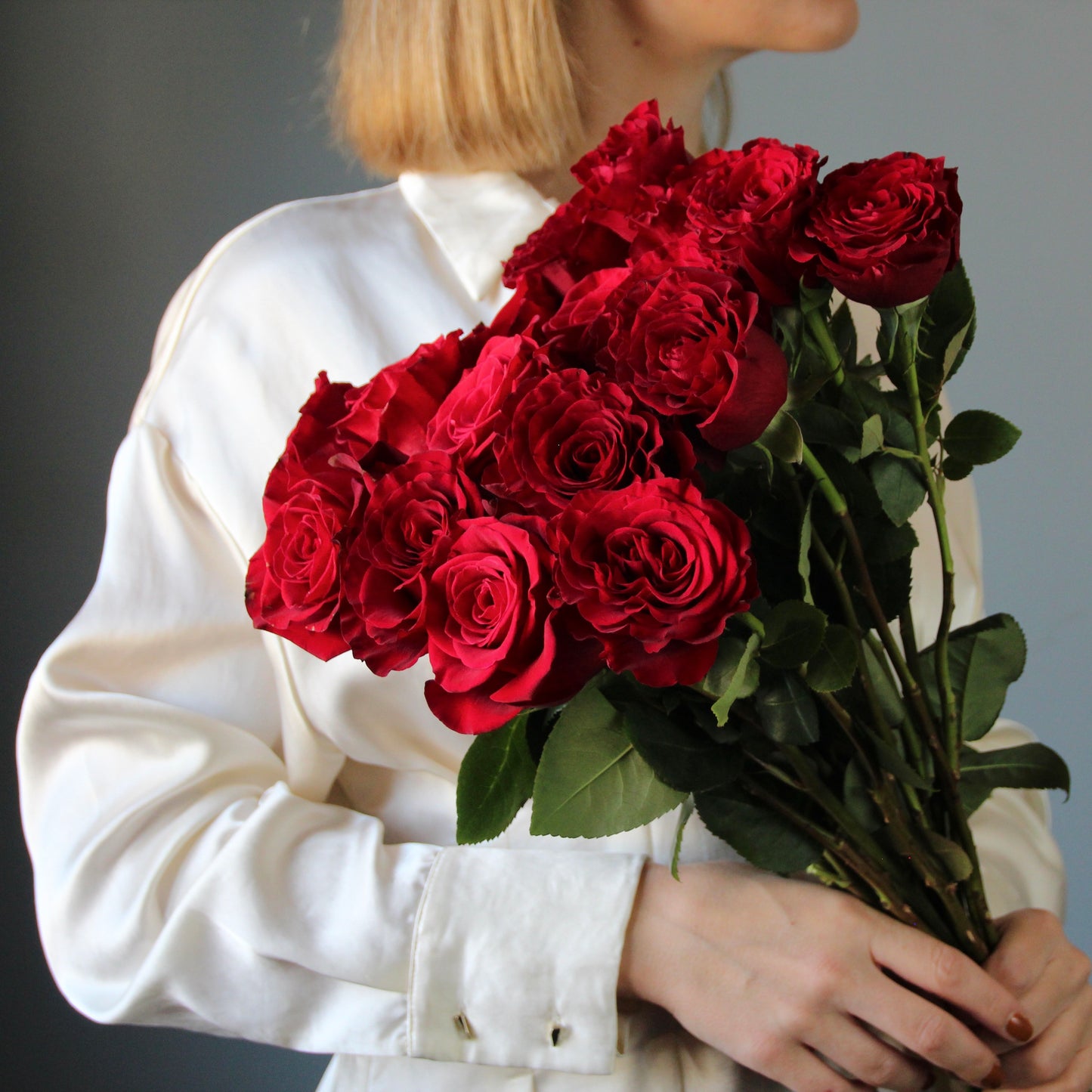 red roses delivery Genova