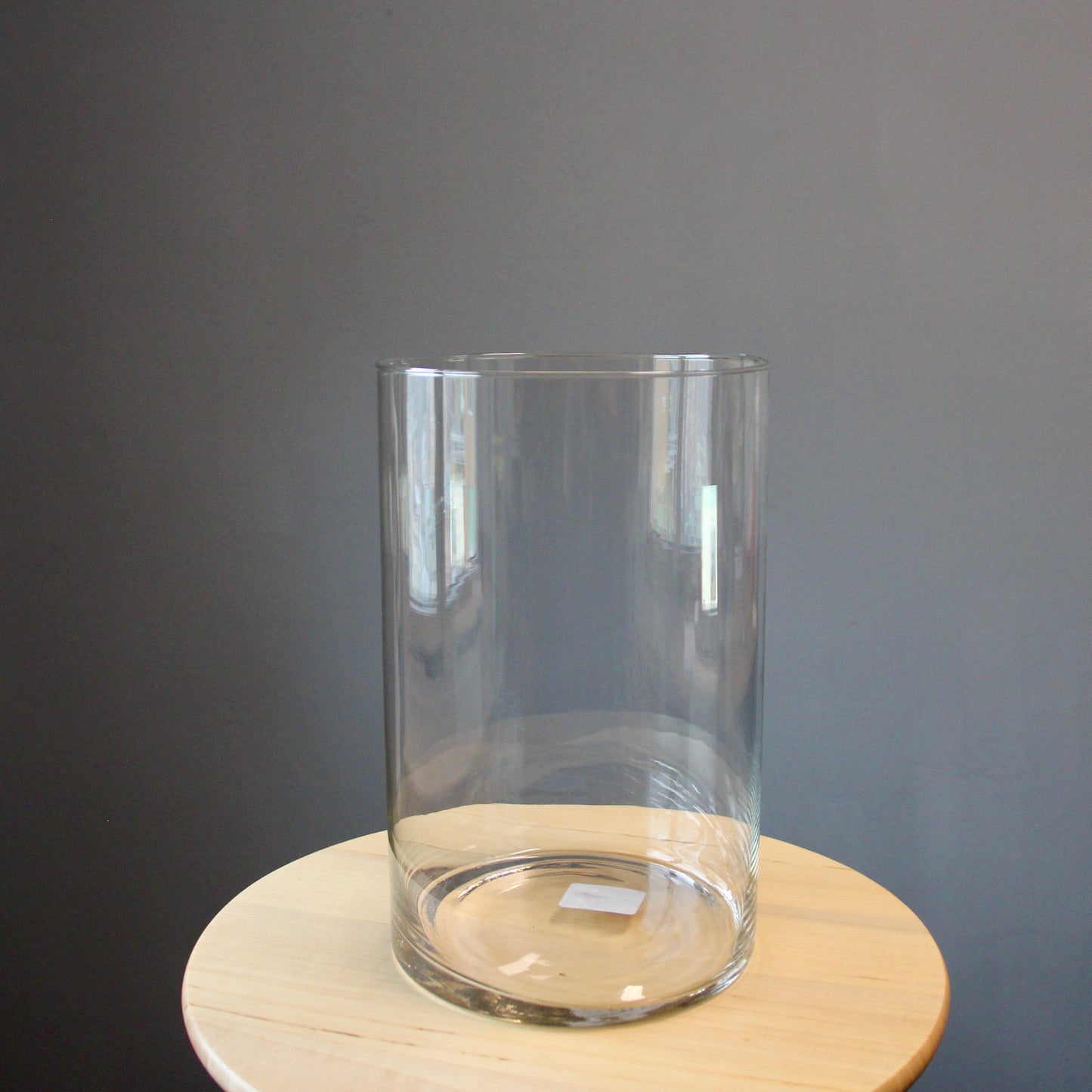 cylindric vase delivery in Genoa Vases