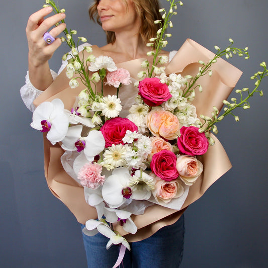 big bouquet of flowers genova