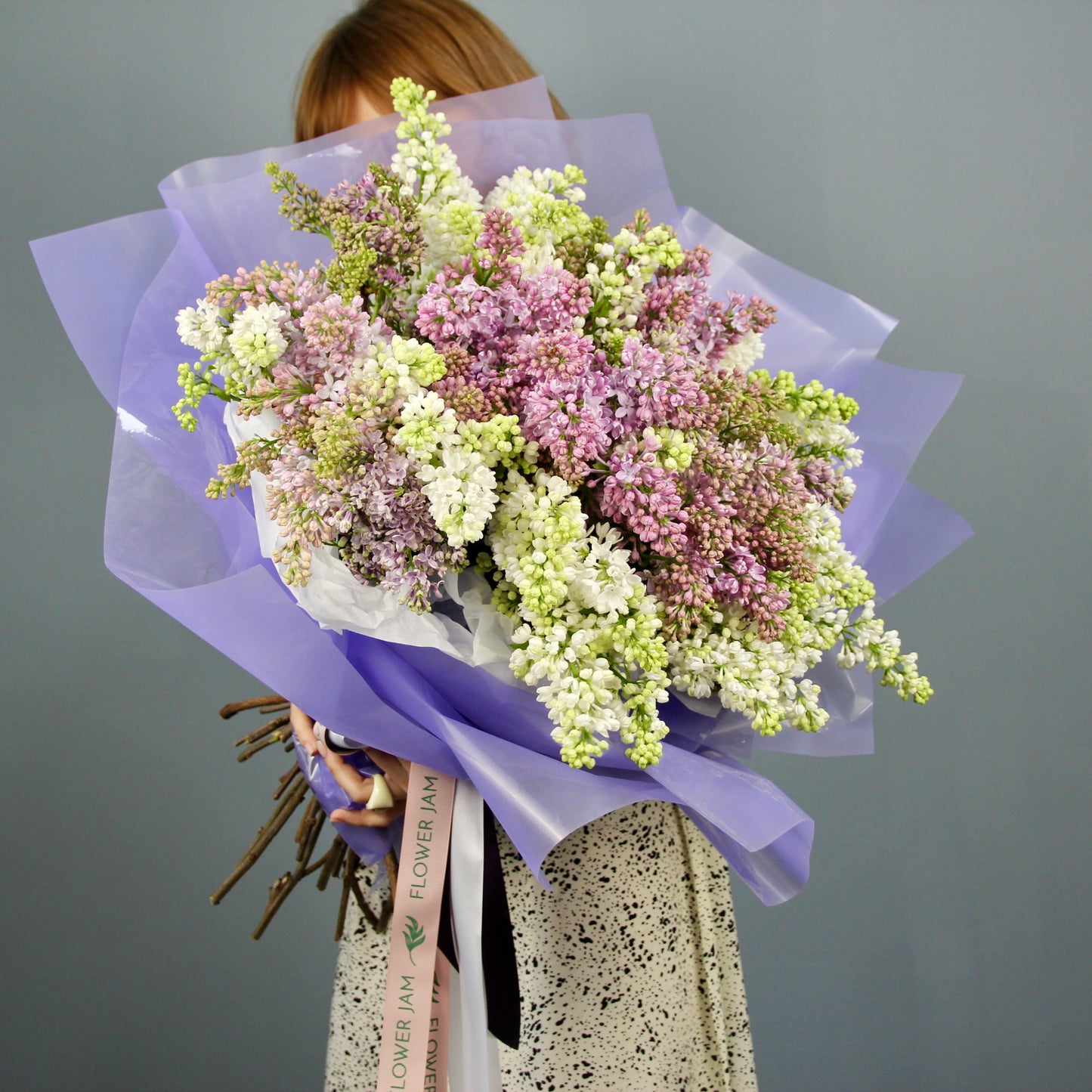 big bouquet of syringa lilac delivery in Genoa