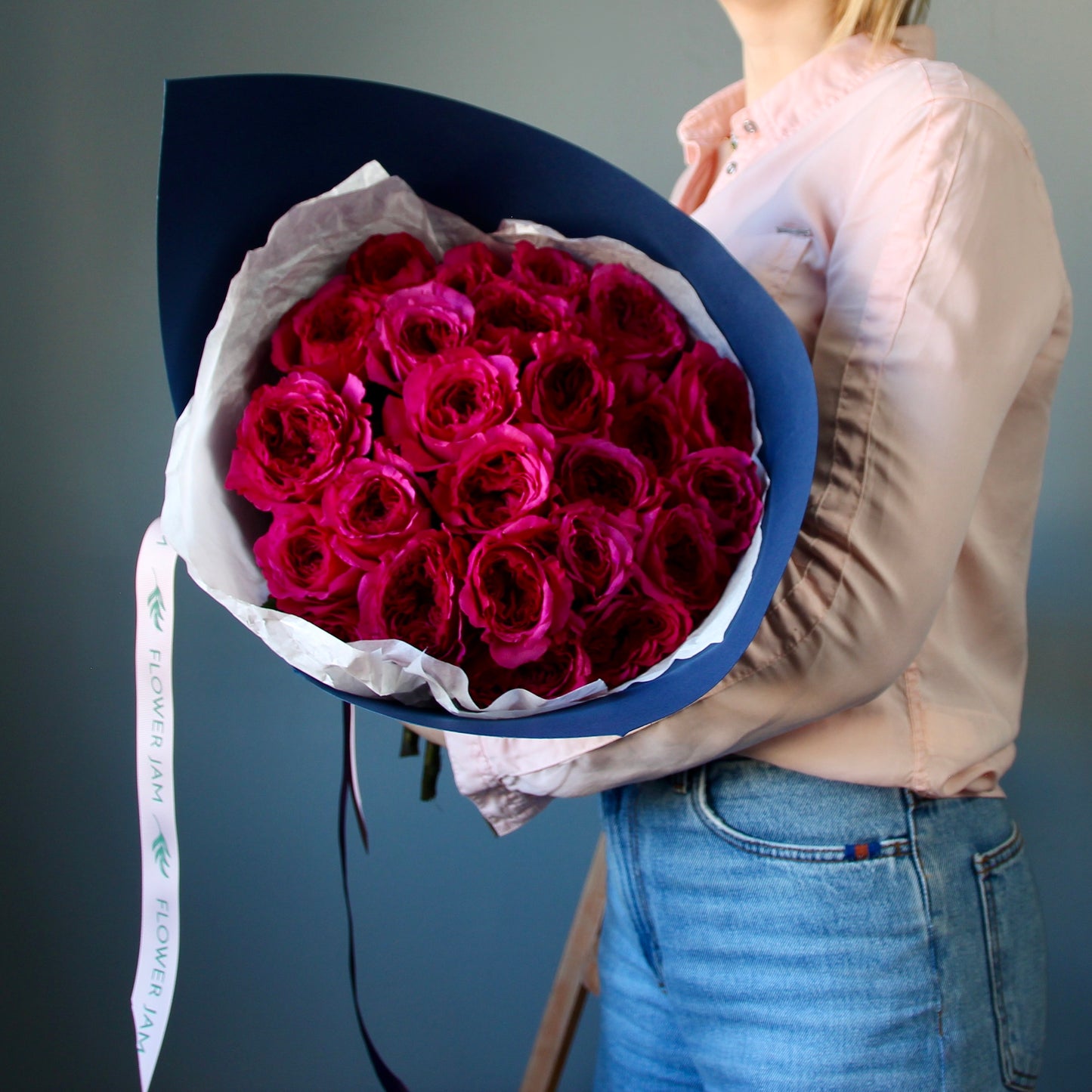 bouquet of garden roses delivery Genoa liguria