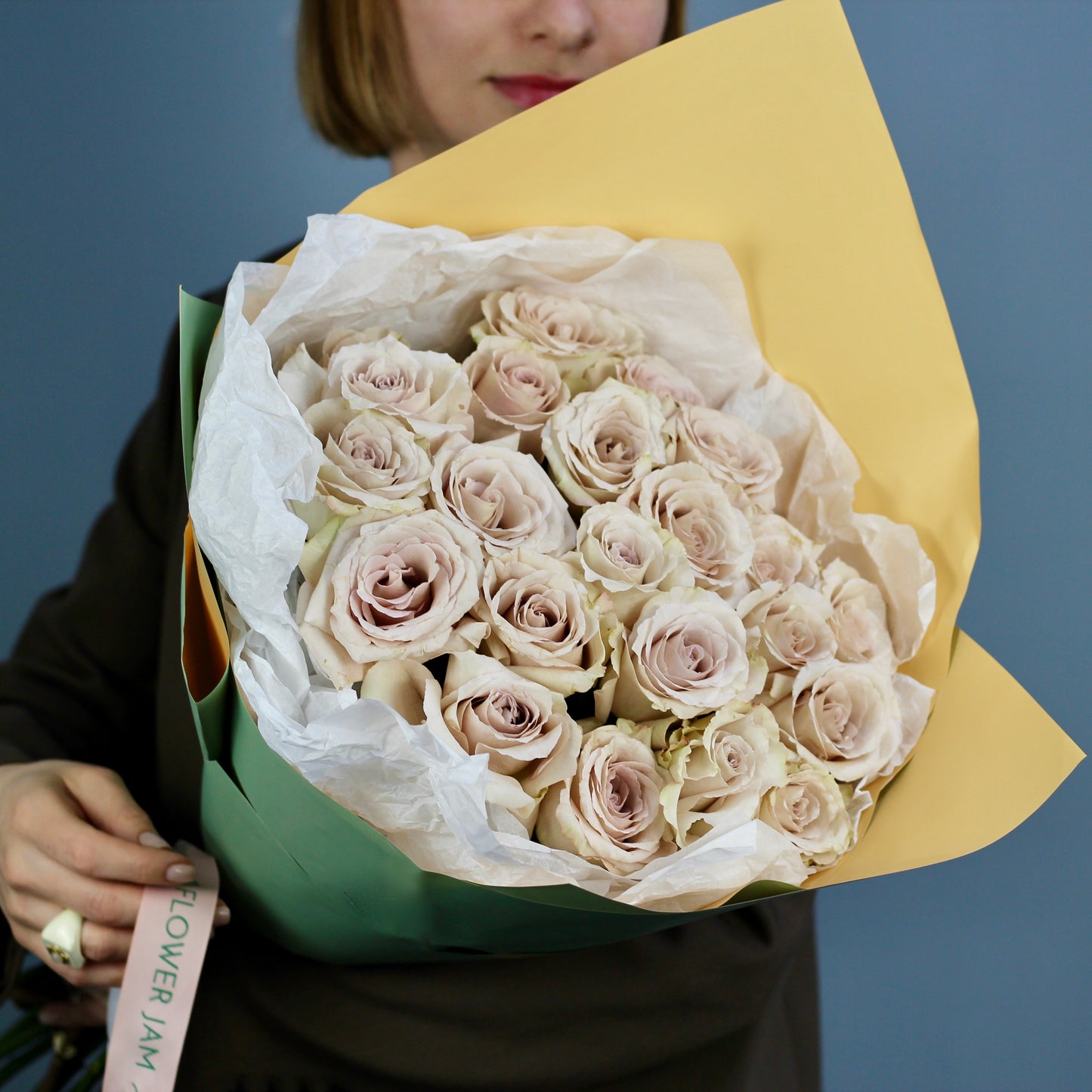 interior flower arrangement in Genoa Portofino bouquet of roses
