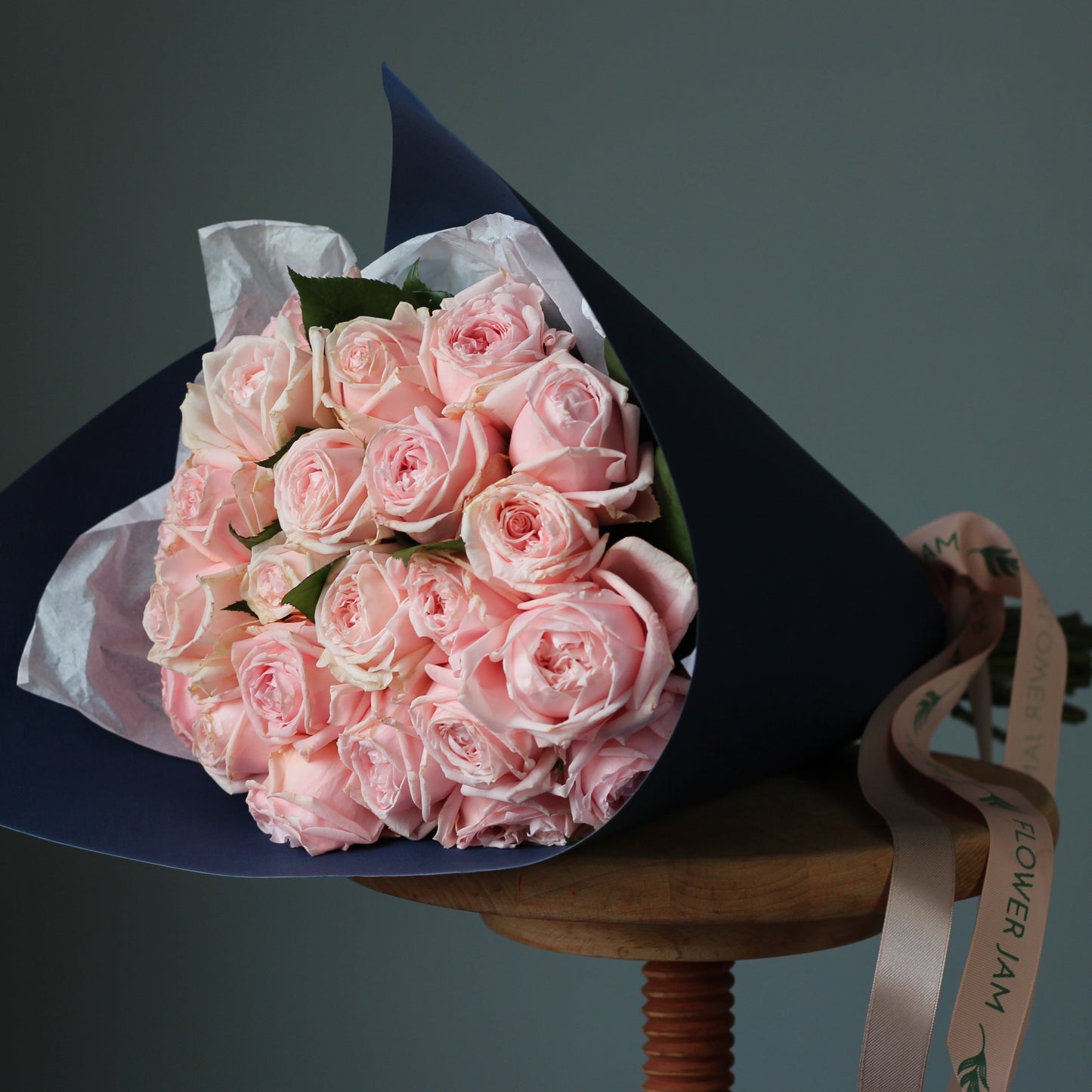 pink roses princess hitomi genova Flowers