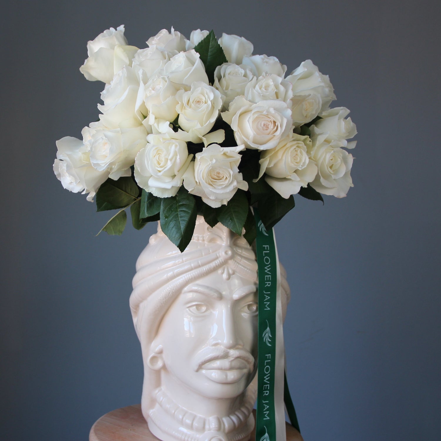 white roses flowers delivery Genoa liguria portofino