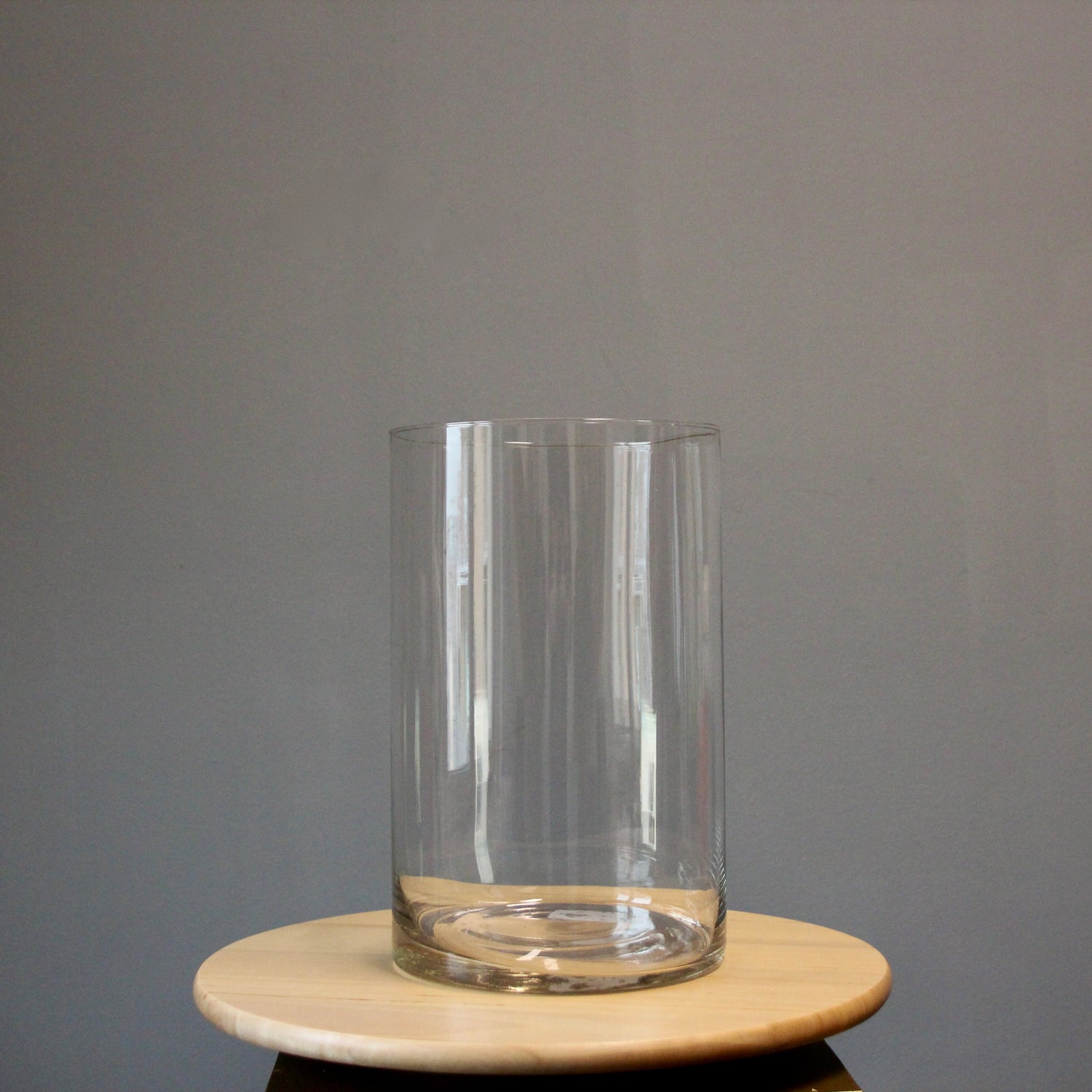 gift big vase delivery in Genoa Vases