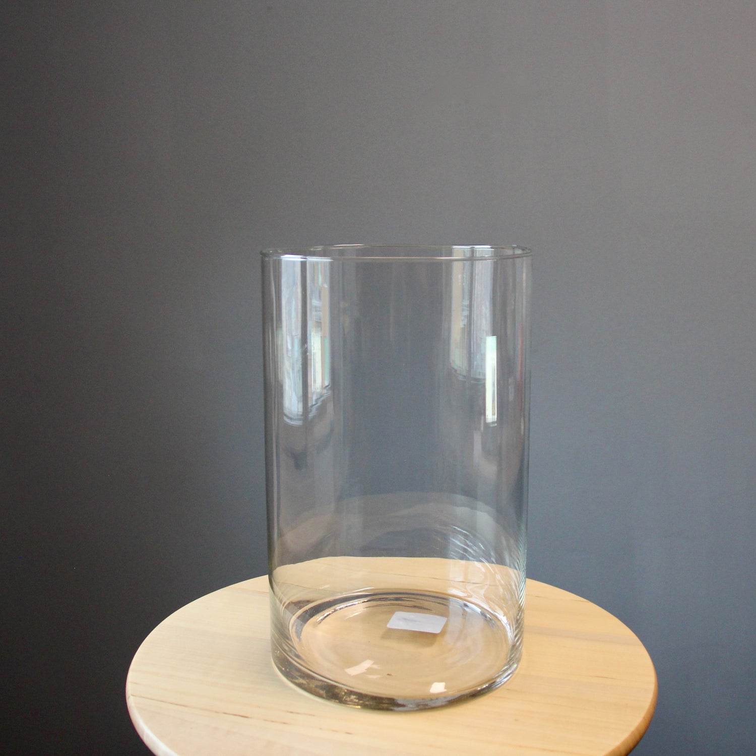 cylindric vase delivery in Genoa Vases