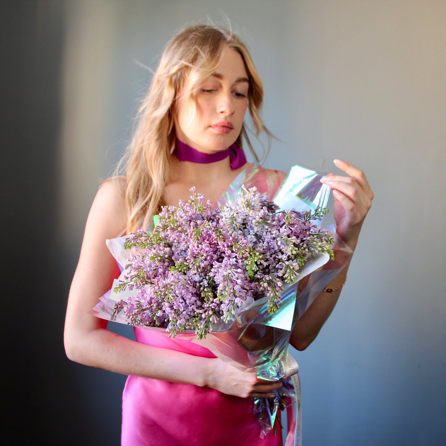 girl and bouquet of lilac 