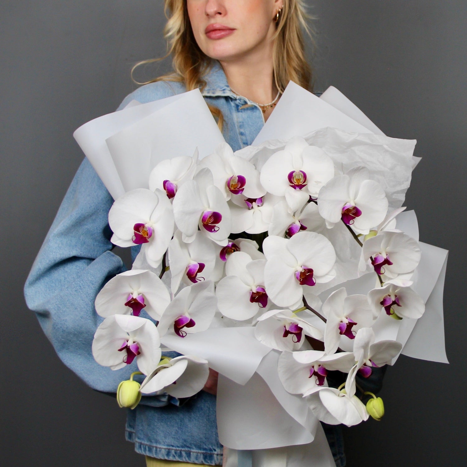 interior flower arrangement genova  Bouquet of Flowers