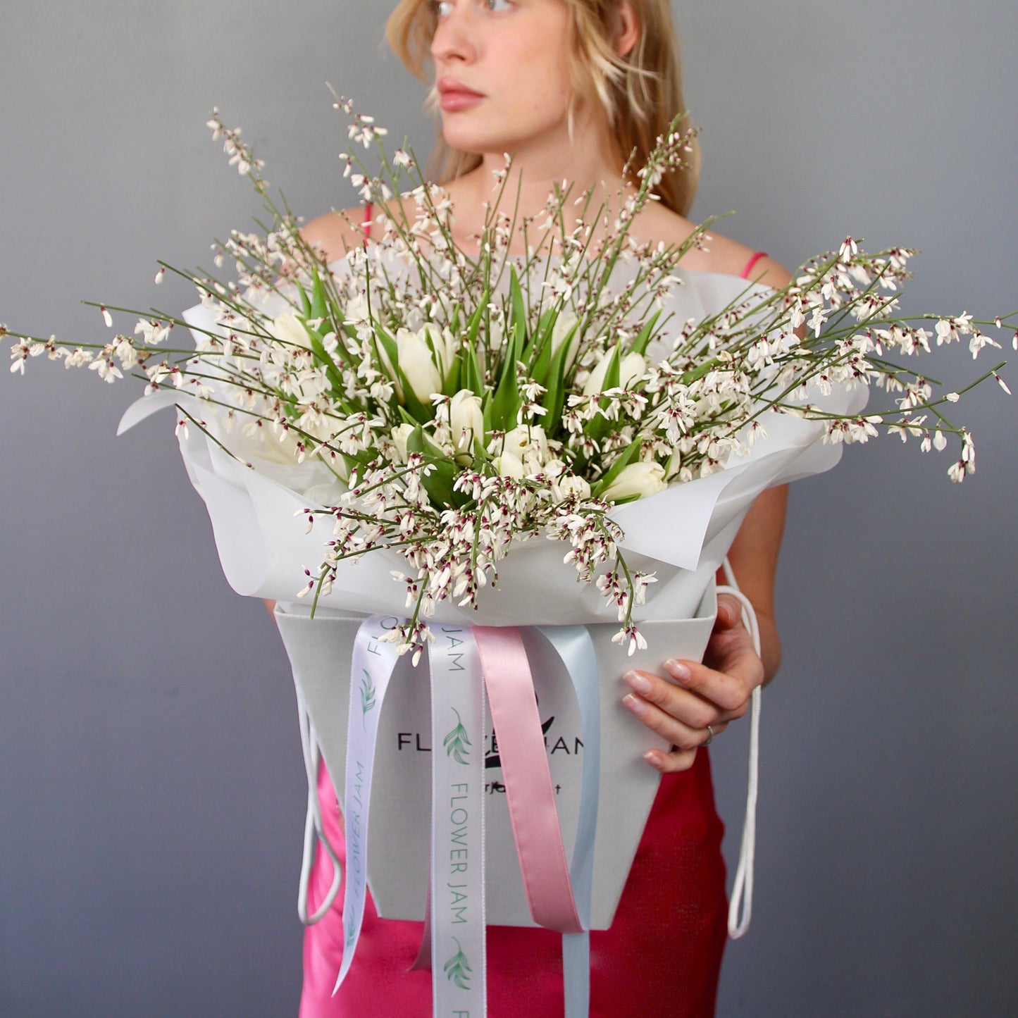 white spring flowers genova  Bouquet of Flowers