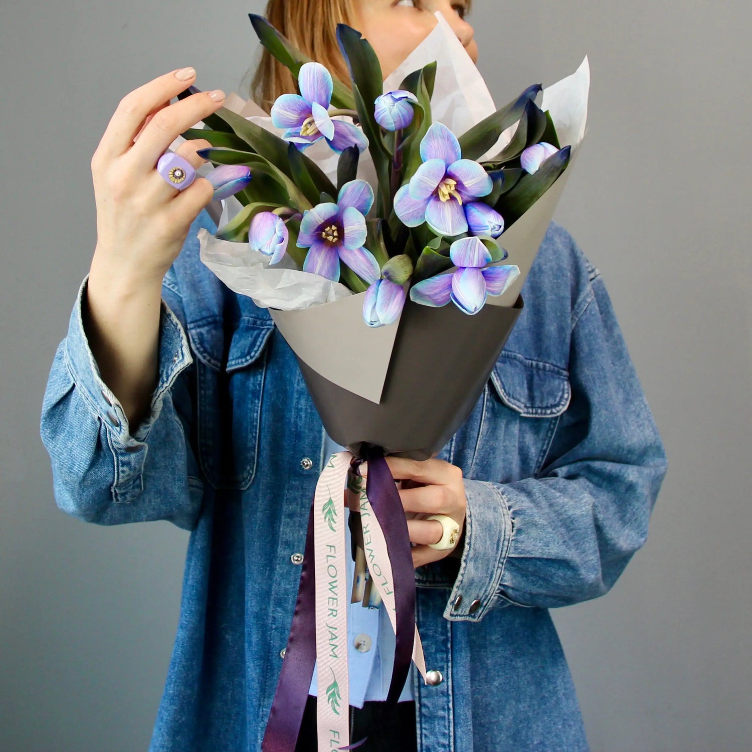 bouquet of blue tulips