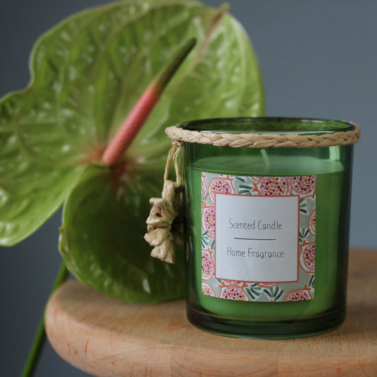 candle with a fragrance fleur blanches
