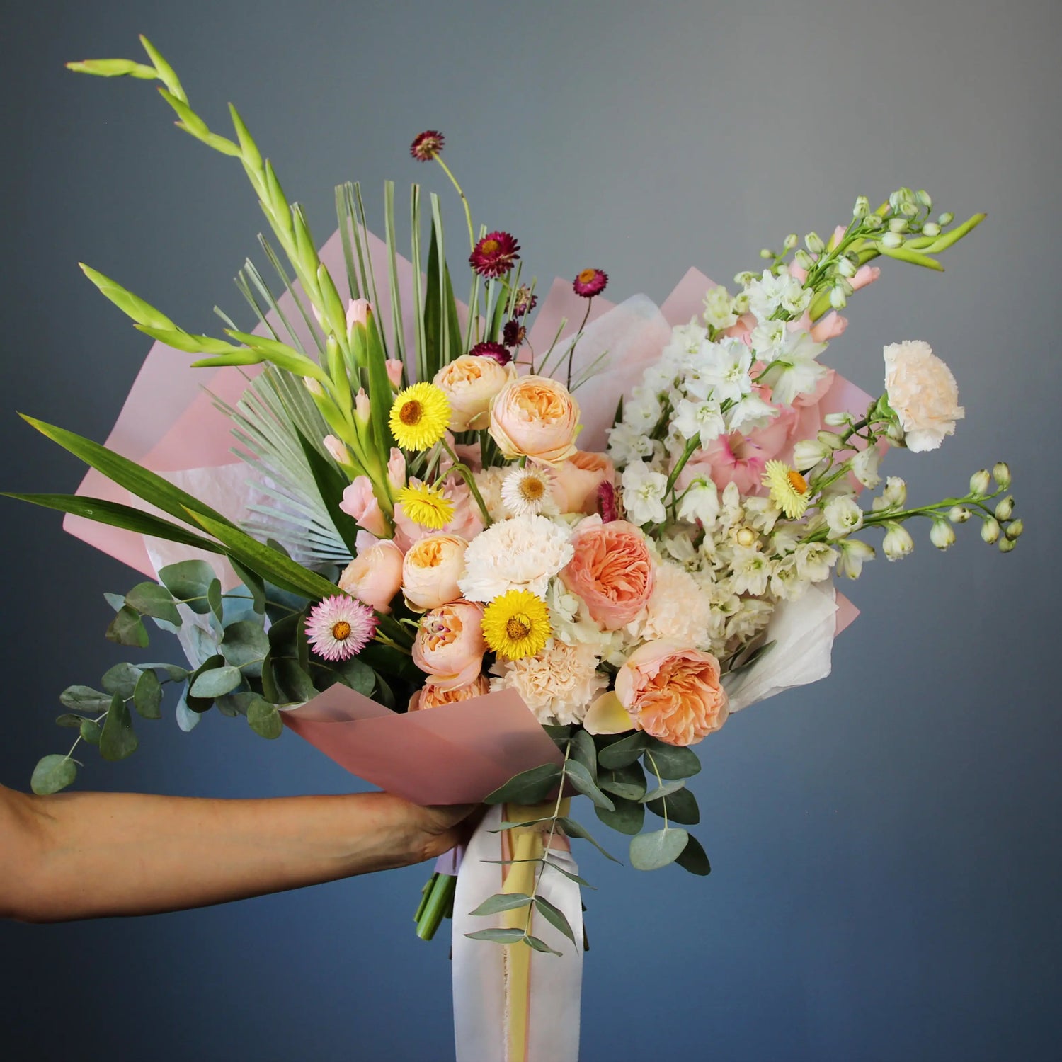 bouquet of roses in genoa Flowers