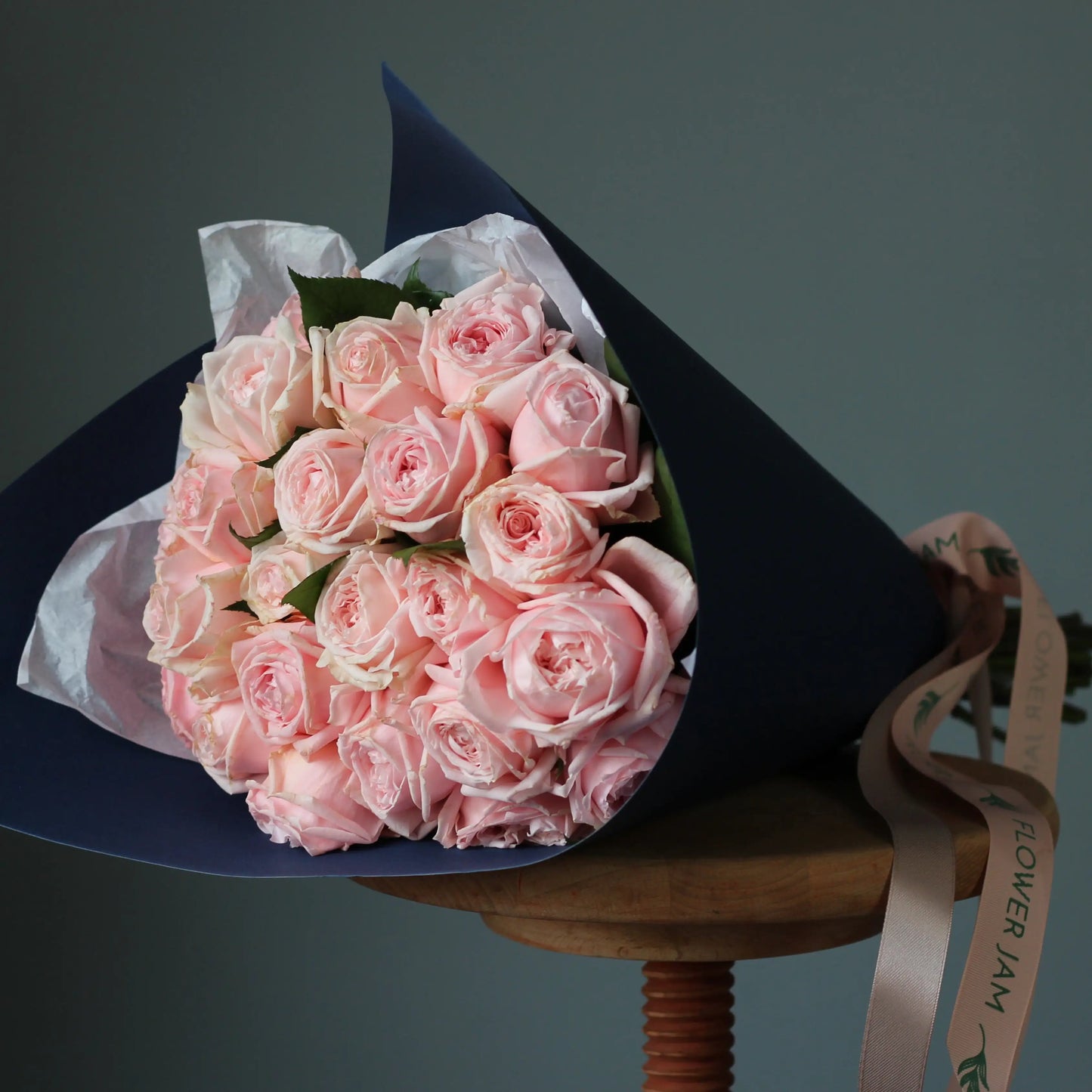 pink roses princess hitomi genova Flowers