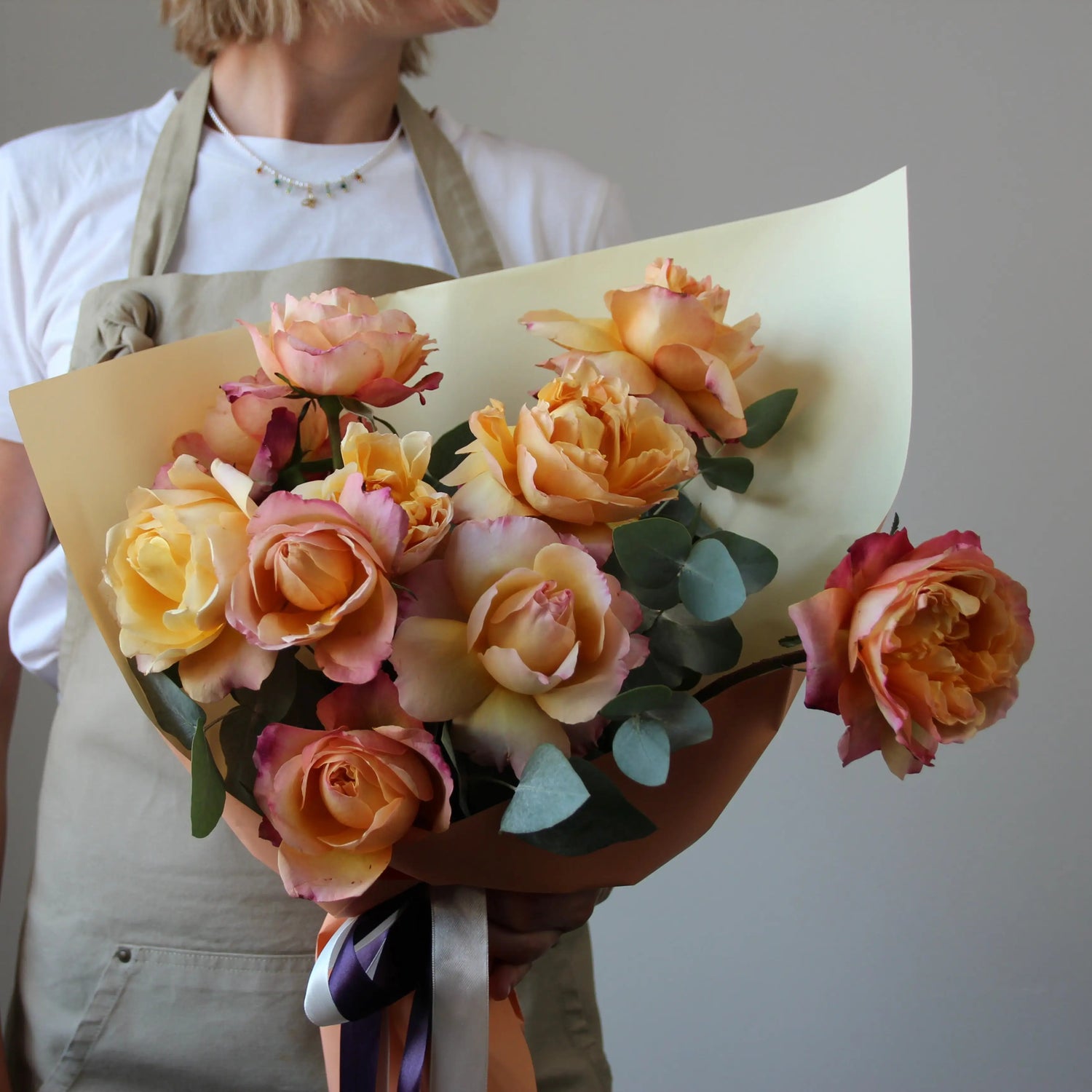 bouquet of orange floweres