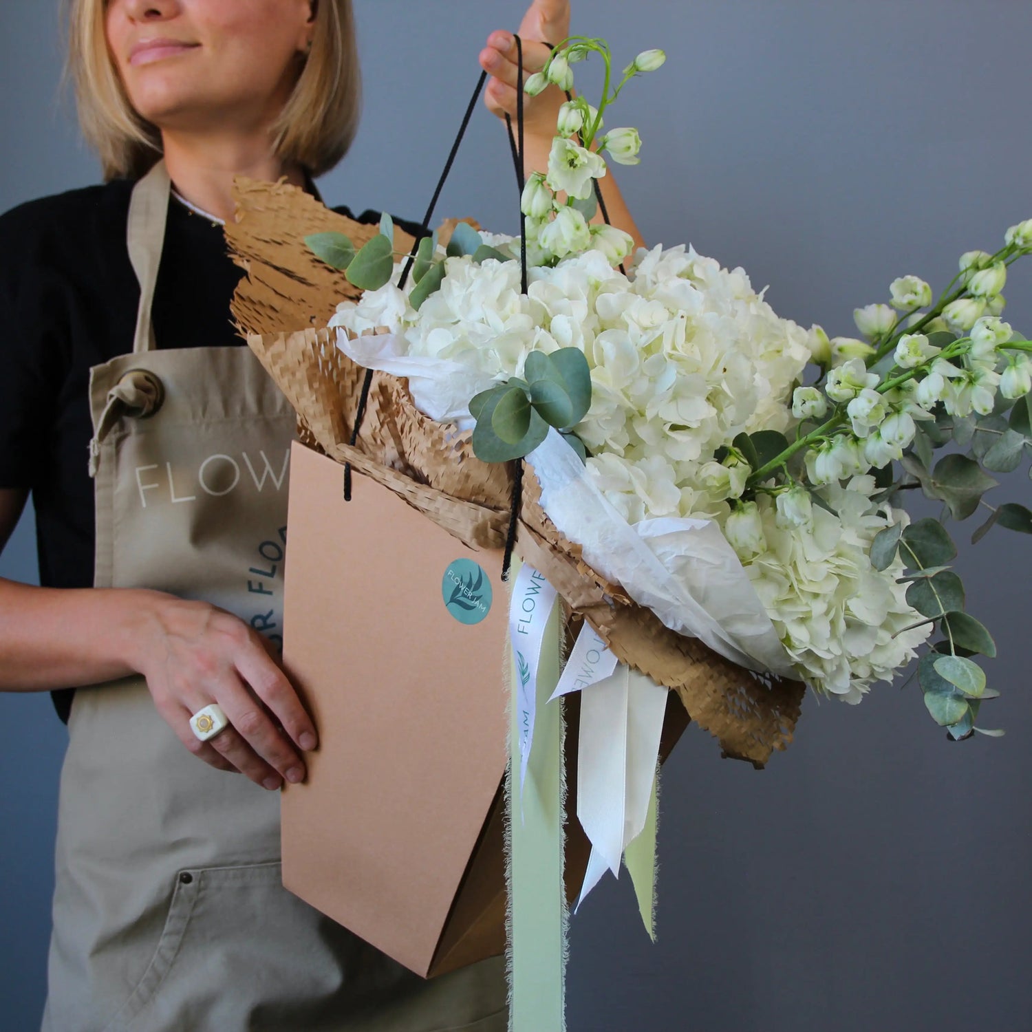 bouquet of white flowers