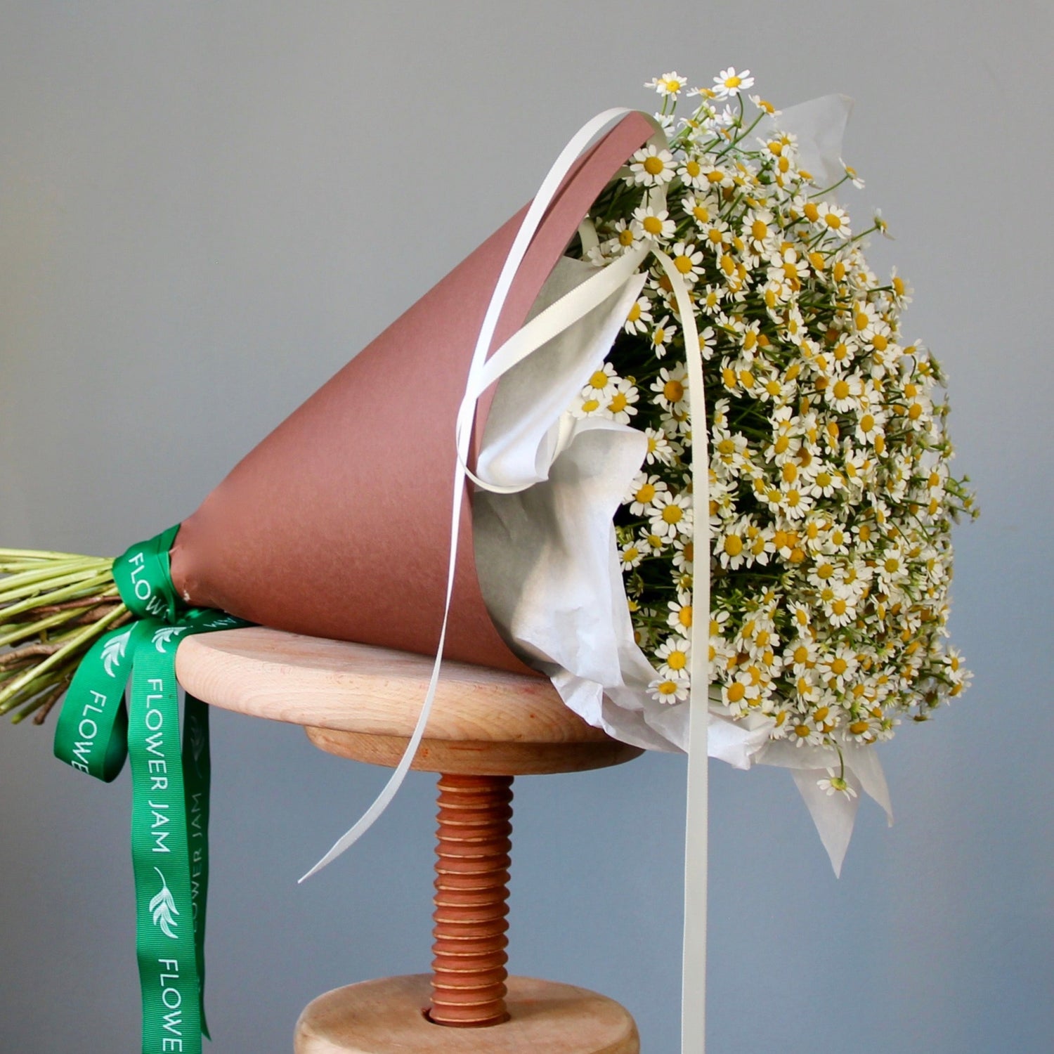 send flowers Genoa portofino liguria Camomile Bouquet