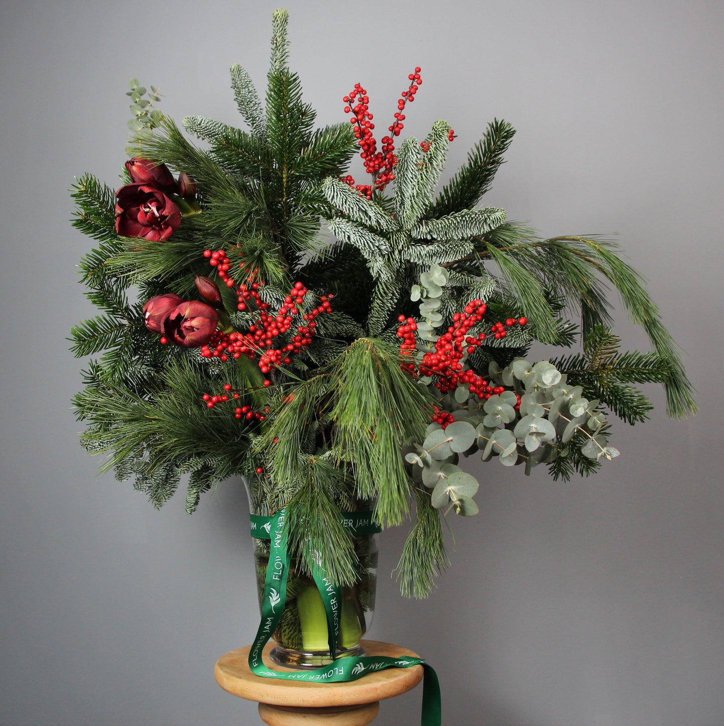 Consegna albero natale a Genova Bouquet of Flowers