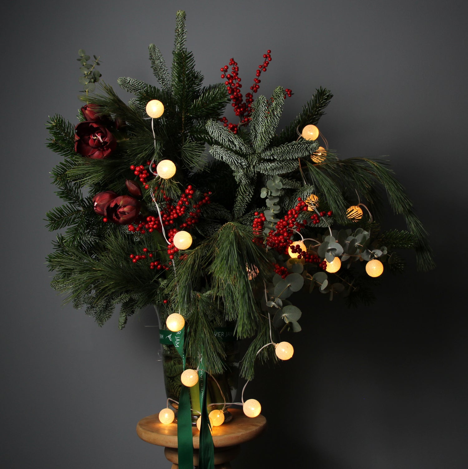 Christmas amarilius bouquet in Genoa Bouquet of Flowers