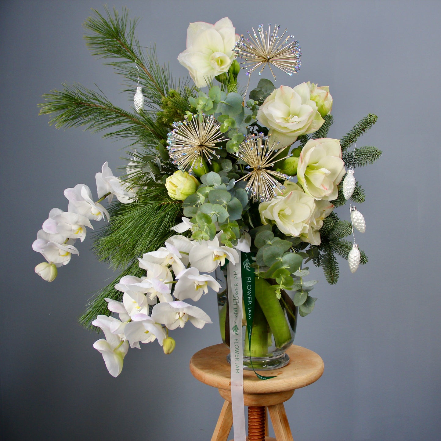 Genoa flower shop interior flowers